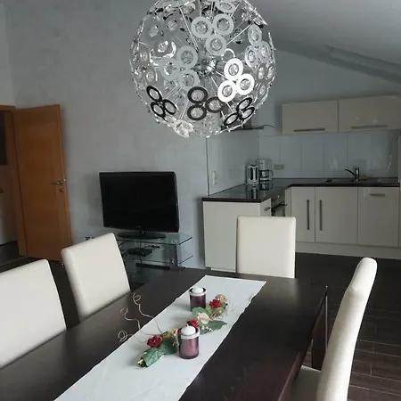 Kozina Apartman