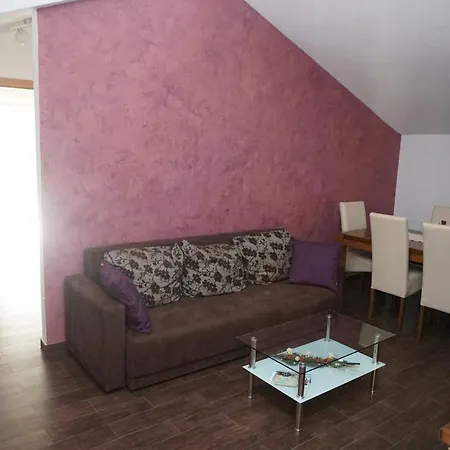 Apartment Kozina Podstrana